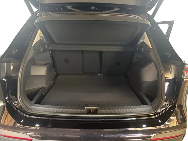 VOLKSWAGEN Tiguan (2025) — foto 10 van 20