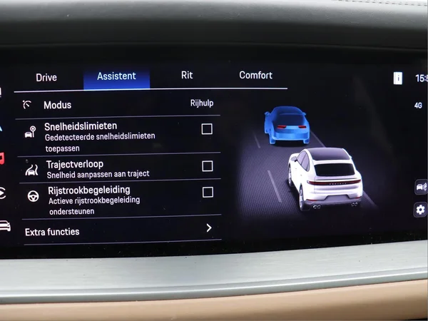 PORSCHE Cayenne Coupé E-Hybrid (PHEV) (2024) — foto 18 van 19