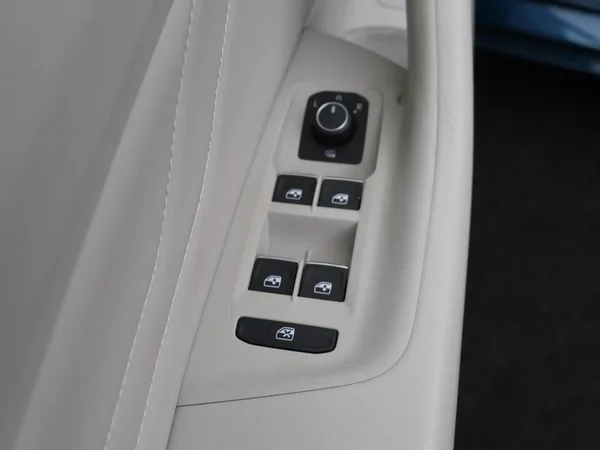 Volkswagen Passat (2023) — foto 9 van 29