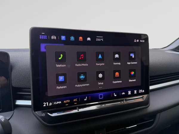 VOLKSWAGEN T-Roc (2026) — foto 6 van 15