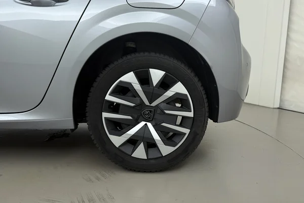 Peugeot 208 (2025) — foto 15 van 18