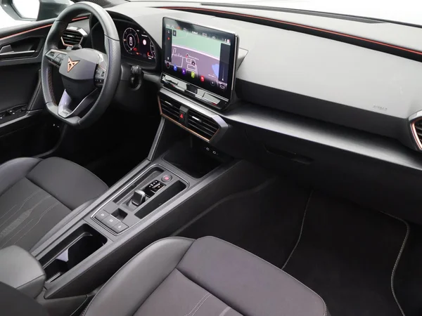CUPRA Leon ST e-Hybrid (PHEV) (2023) — foto 20 van 26