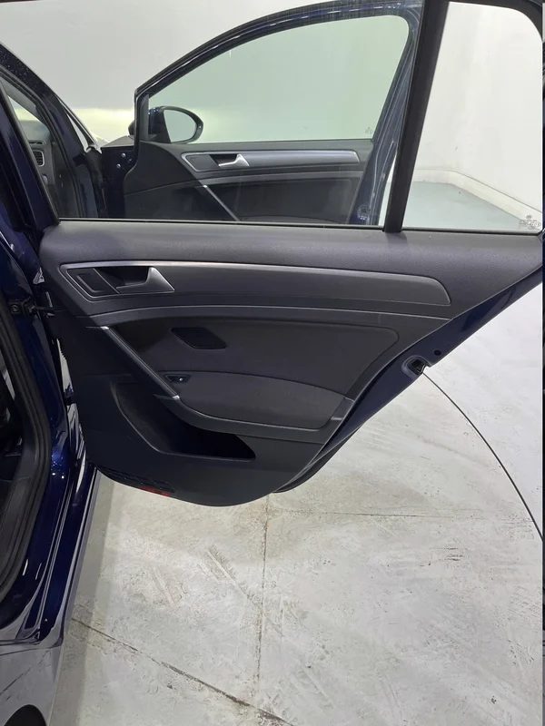 Volkswagen E-Golf (2019) — foto 63 van 75