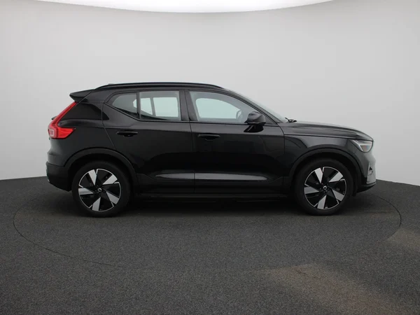 Volvo EX40 (2023) — foto 36 van 39