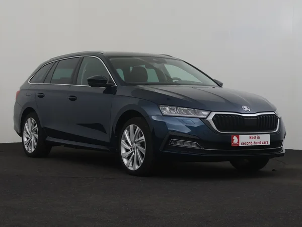 SKODA Octavia (2021) — foto 27 van 32