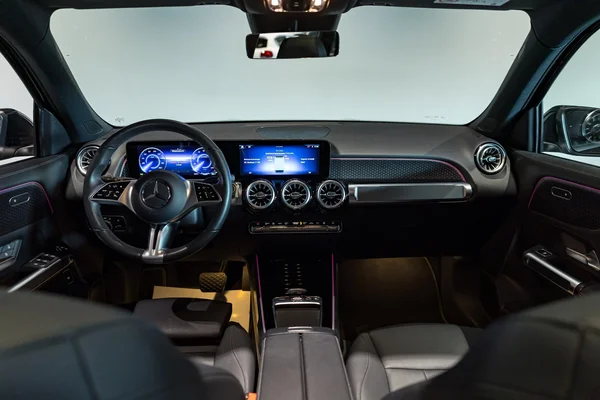 Mercedes-Benz EQB (2025) — foto 10 van 37