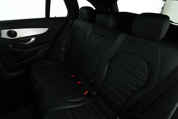 Mercedes-Benz C-Klasse (2020) — foto 5 van 16