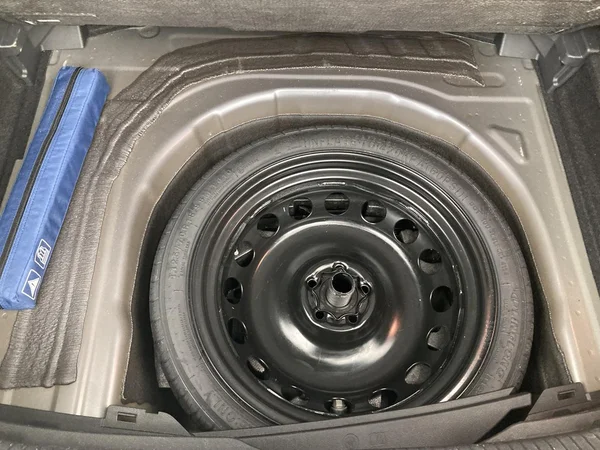 VOLKSWAGEN Taigo (2025) — foto 4 van 36
