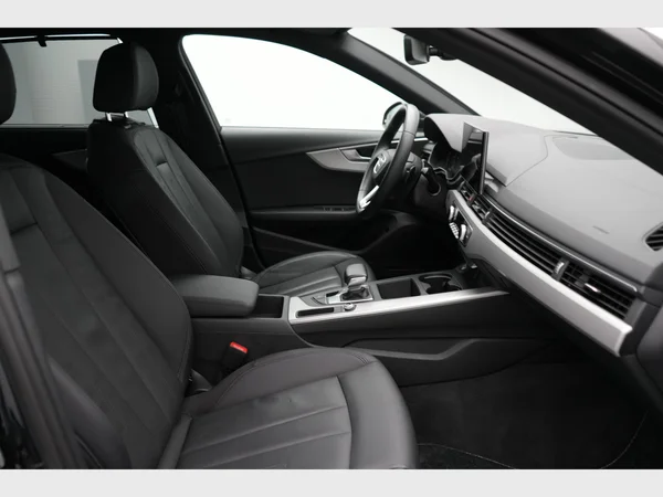 AUDI A4 Avant (2022) — foto 8 van 32