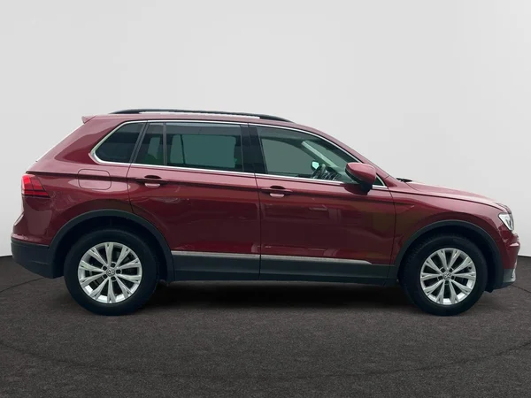 VOLKSWAGEN Tiguan (2016) — foto 15 van 16
