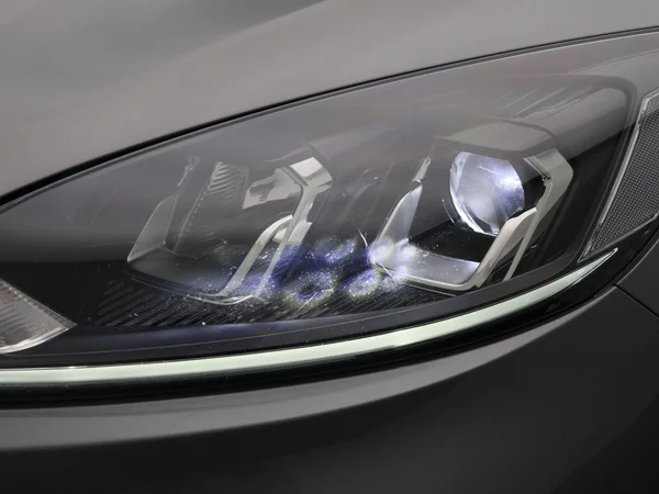 Ford Kuga (2022) — foto 5 van 41