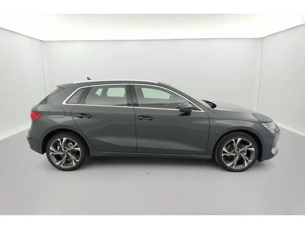 AUDI A3 Sportback (2025) — foto 3 van 36