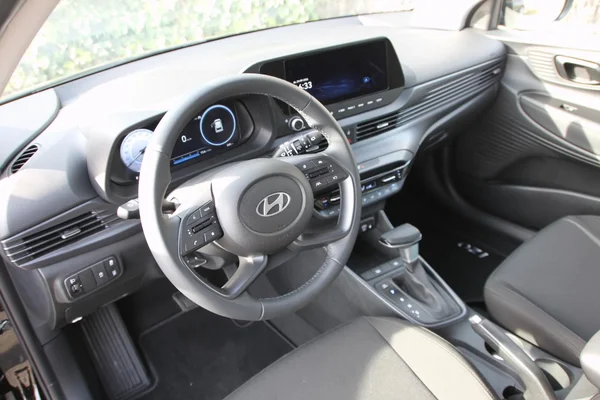 Hyundai i20 (2026) — foto 2 van 35