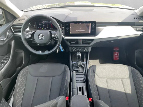 SKODA Kamiq (2024) — foto 18 van 19