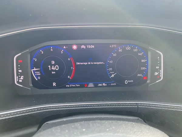 VOLKSWAGEN T-Cross (2025) — foto 6 van 17
