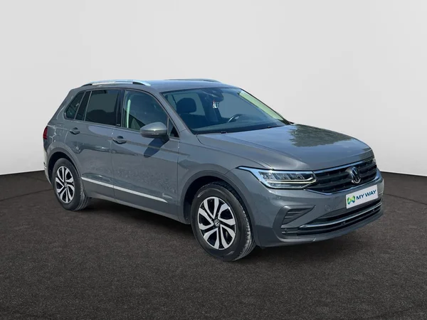 VOLKSWAGEN Tiguan (2022) — foto 7 van 18
