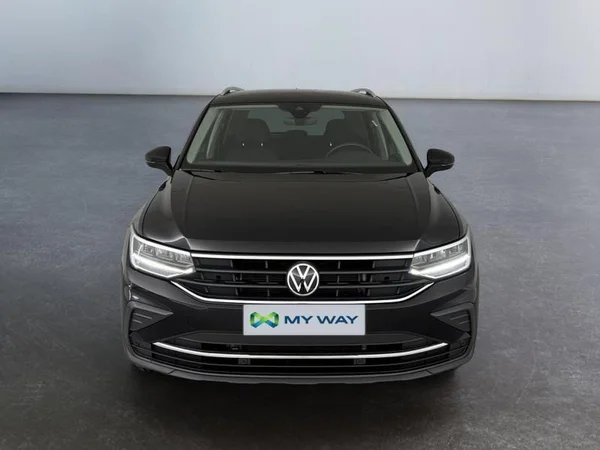 VOLKSWAGEN Tiguan (2022) — foto 23 van 31