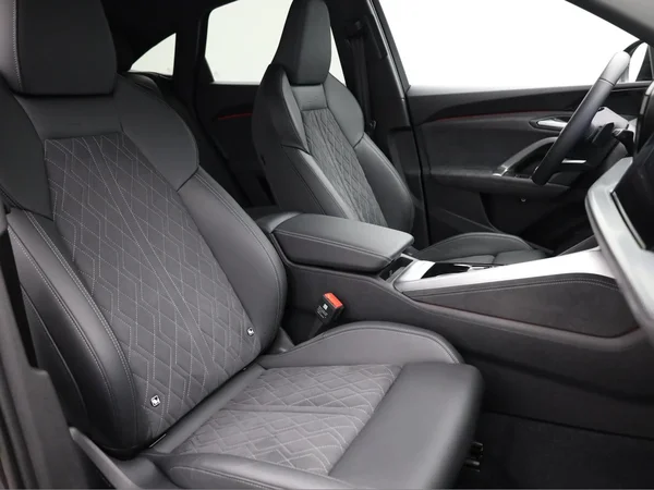 AUDI Q5 Sportback (2025) — foto 19 van 24