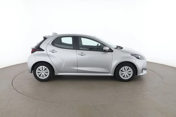Toyota Yaris (2022) — foto 13 van 16