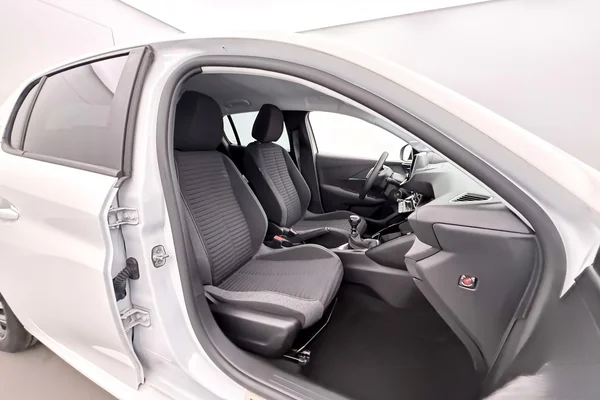 Peugeot 208 (2023) — foto 10 van 24