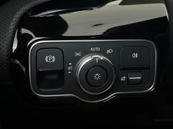 MERCEDES CLA 250 (2022) — foto 20 van 31