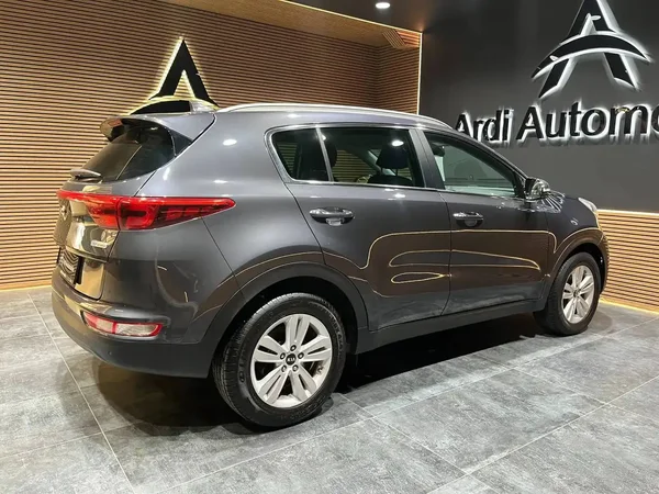 Kia Sportage (2016) — foto 9 van 20