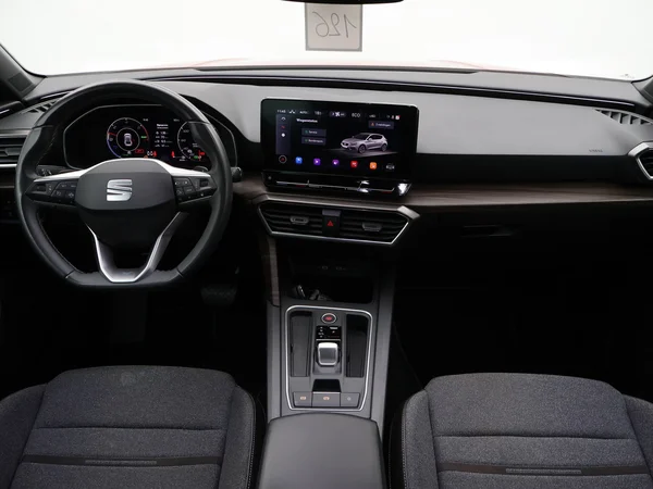 SEAT Leon e-Hybrid (PHEV) (2020) — foto 21 van 23