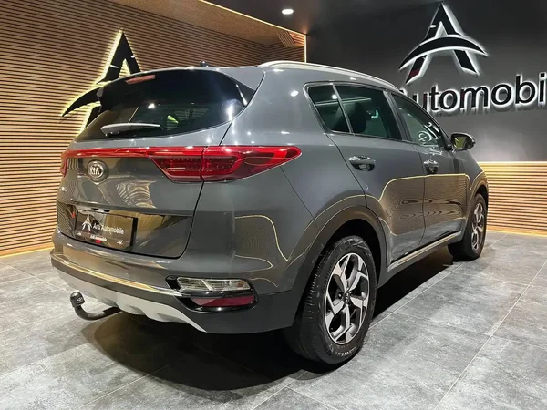 Kia Sportage (2021) — foto 17 van 22