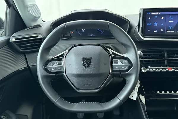 Peugeot 208 (2025) — foto 2 van 19