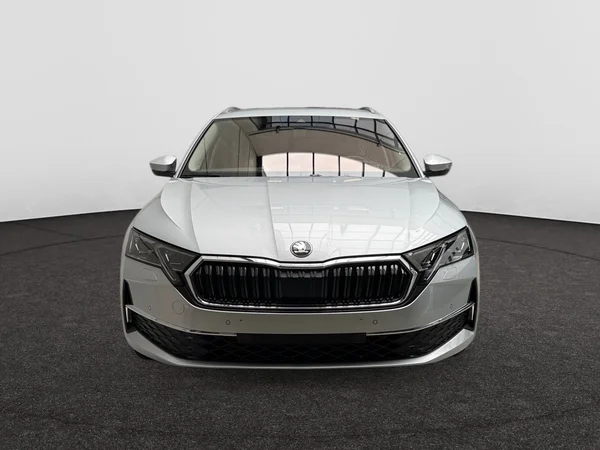 SKODA Octavia Combi (2024) — foto 19 van 19