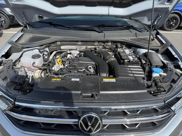 VOLKSWAGEN T-Roc (2022) — foto 10 van 25