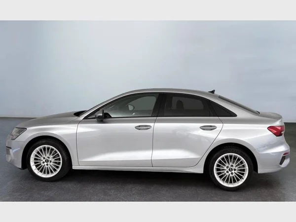 Audi A3 Sedan (2023) — foto 10 van 15