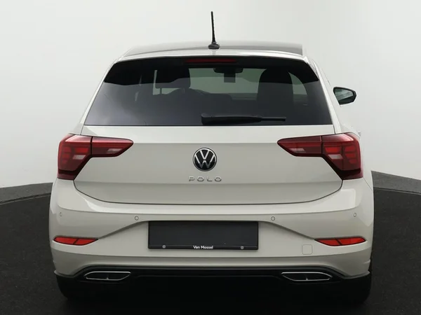 VOLKSWAGEN Polo (2025) — foto 2 van 27