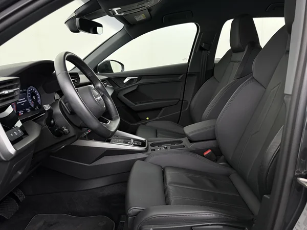 AUDI A3 (2022) — foto 2 van 29