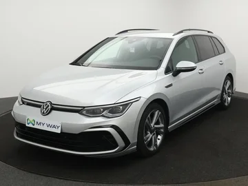 VOLKSWAGEN Golf VIII SW (2024)