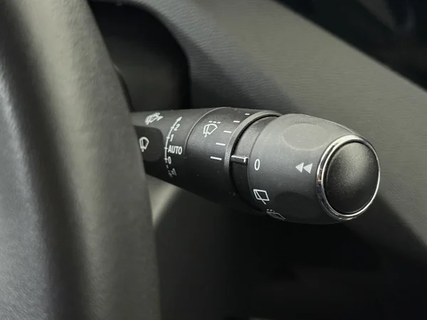 PEUGEOT 308 (2022) — foto 17 van 28