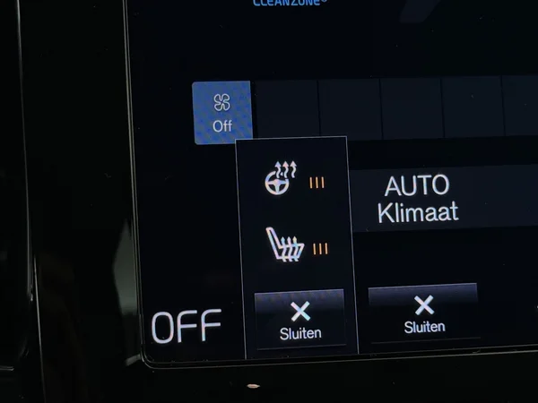 VOLVO XC40 (2021) — foto 19 van 30