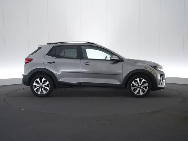 Kia Stonic (2025) — foto 18 van 21