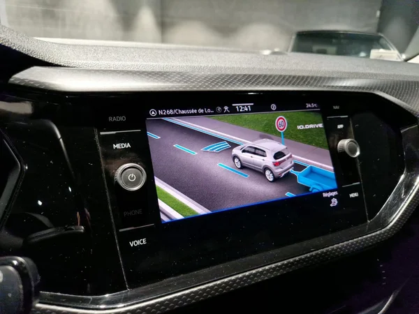VOLKSWAGEN T-Cross (2021) — foto 19 van 20