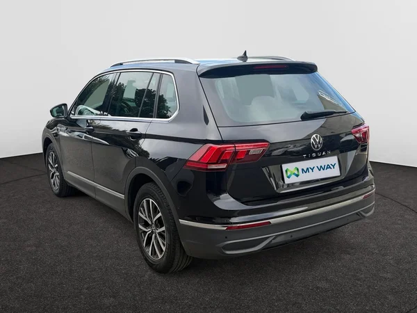 VOLKSWAGEN Tiguan Dsl (2022) — foto 15 van 21