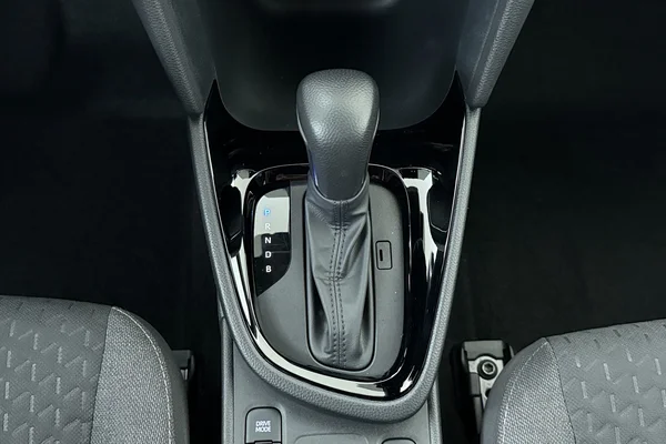 Toyota Yaris Cross Hybrid (HEV) (2025) — foto 4 van 19