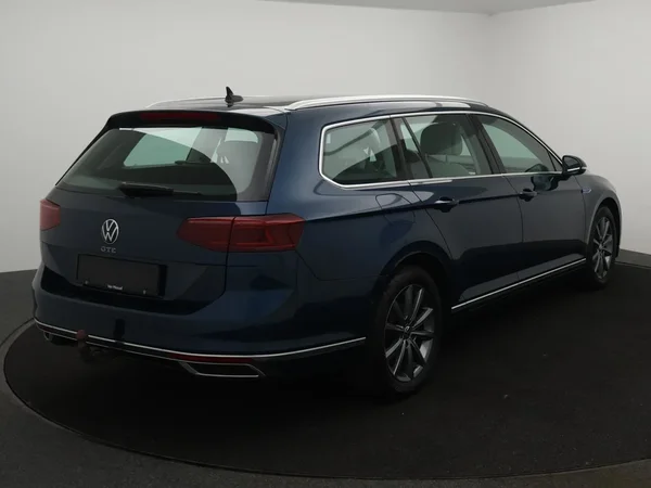 Volkswagen Passat (2023) — foto 12 van 29