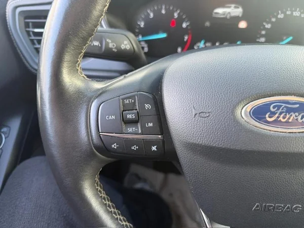 FORD Focus Vignale (2019) — foto 10 van 25
