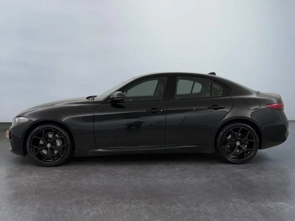 ALFA ROMEO Giulia Dsl (2020) — foto 24 van 28