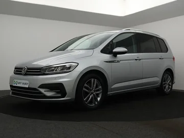 VOLKSWAGEN Touran (2022)