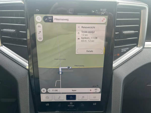 VOLKSWAGEN Amarok Double Cab Dsl (2025) — foto 4 van 20