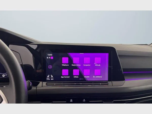Volkswagen Golf VIII eHybrid (2021) — foto 5 van 15