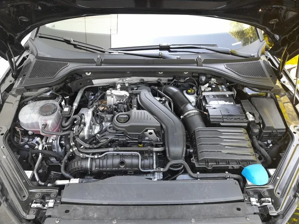 SKODA Octavia Combi (2025) — foto 16 van 23
