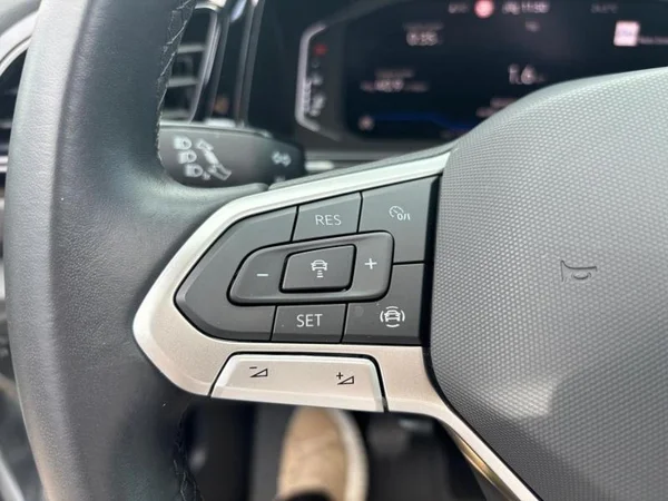 VOLKSWAGEN T-Roc (2023) — foto 7 van 27