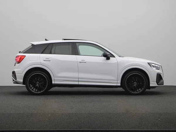 AUDI SQ2 (2025) — foto 22 van 24